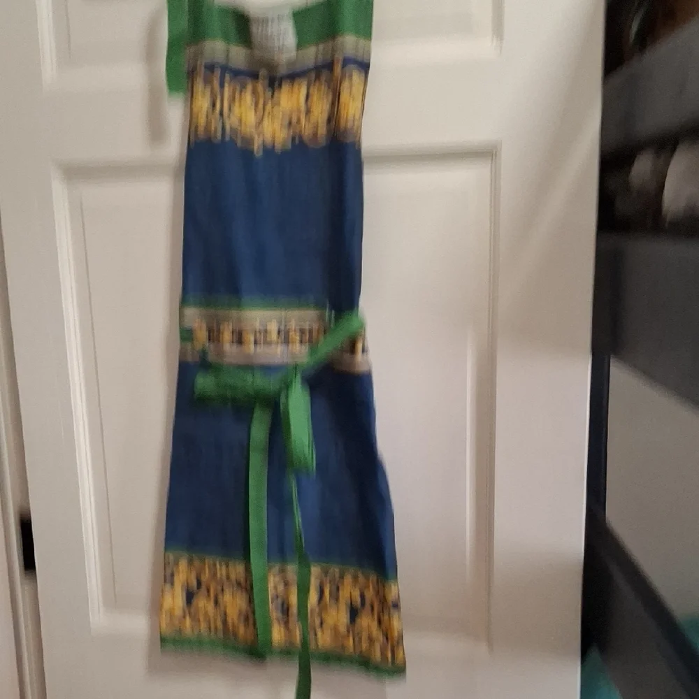 Williams Sonoma Navy, Green, and Yellow Floral Scroll APRON